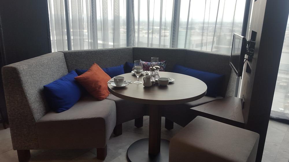 Courtyard By Marriott Mexico City Toreo Exterior foto