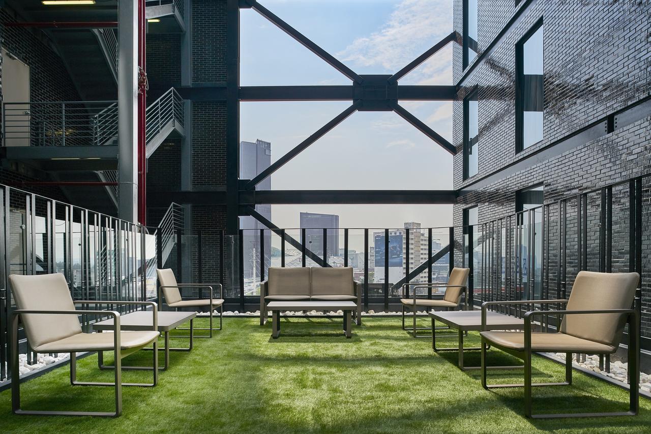 Courtyard By Marriott Mexico City Toreo Exterior foto